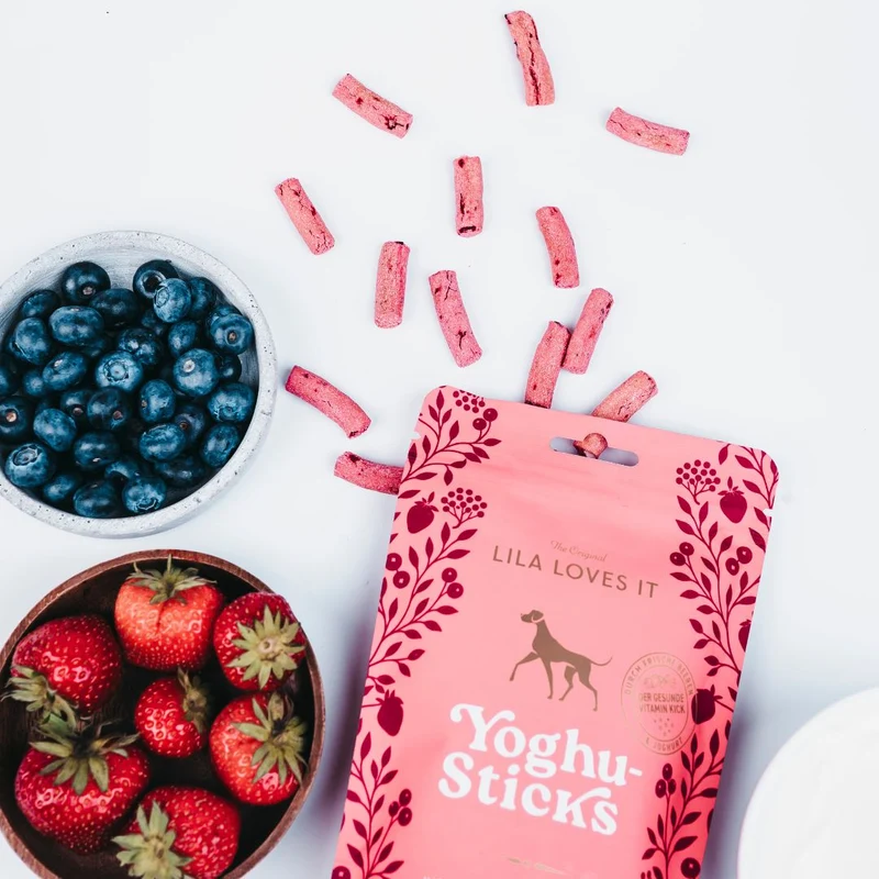 Yoghu-Sticks mit Beeren