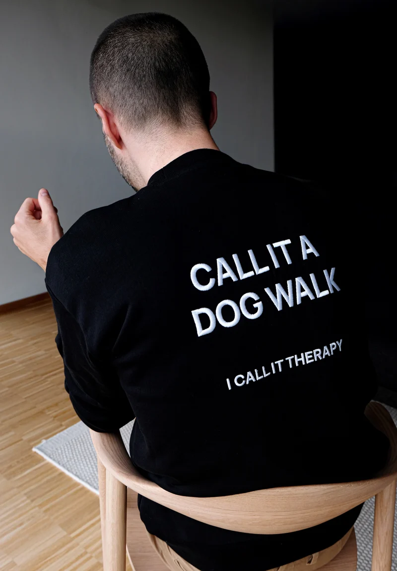 PULLOVER BLACK - CALL IT A DOG WALK I CALL IT THERAPY