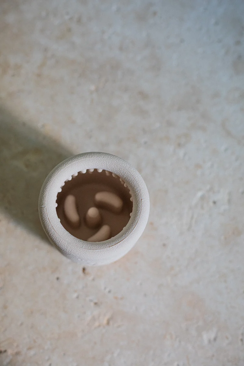 Yoomy Pot Beschäftigungsspielzeug Sand