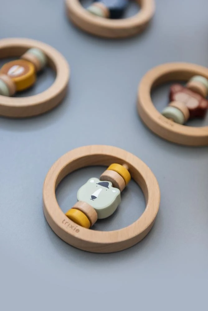 Holzrassel ANIMALS rund aus Holz für Baby von Trixie