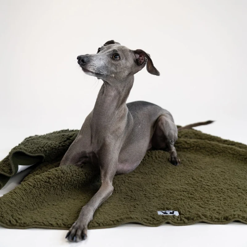 Hundedecke Double Olive Karma Hund x Woofstuff