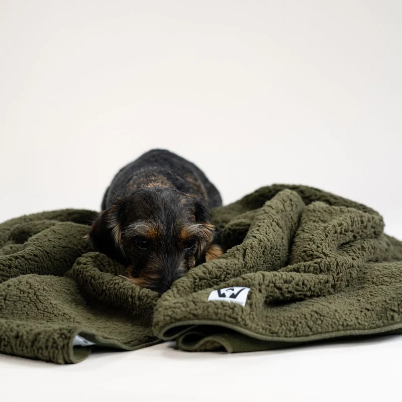 Hundedecke Double Olive Karma Hund x Woofstuff