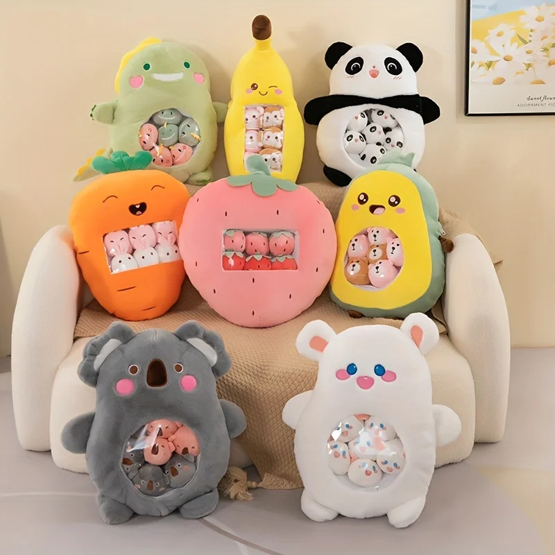 Kawaii Plüschies gefüllt mit Mini Plüschies (Karotte, Erdbeere, Panda etc.)