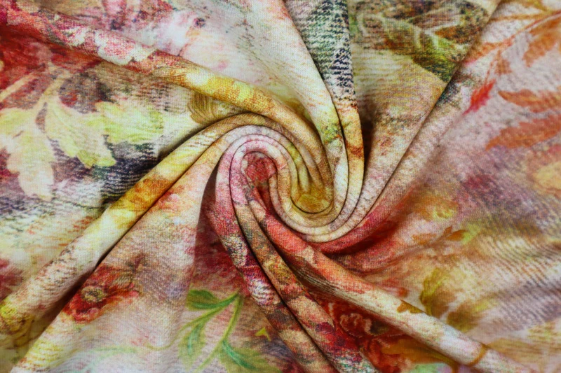 Viskosejersey Renaissance Flowers - rot/bunt