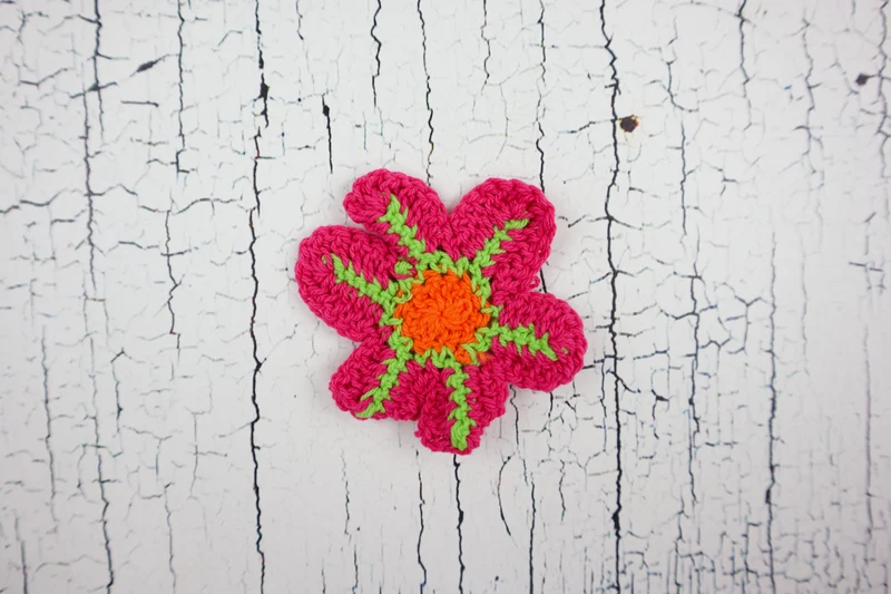 Häkelblume by Qjutie - pink