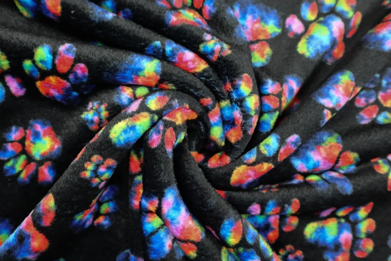 Wellnessfleece Regenbogen Pfoten