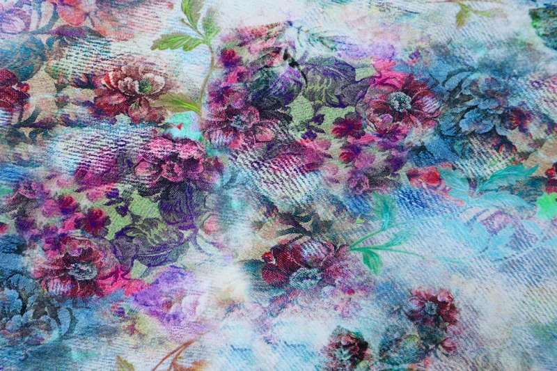 Viskosejersey Renaissance Flowers - blau/bunt