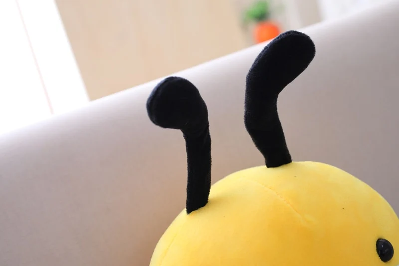 Die lustige Honigbiene als flauschiges Stofftier (ca. 20cm bis 30cm)
