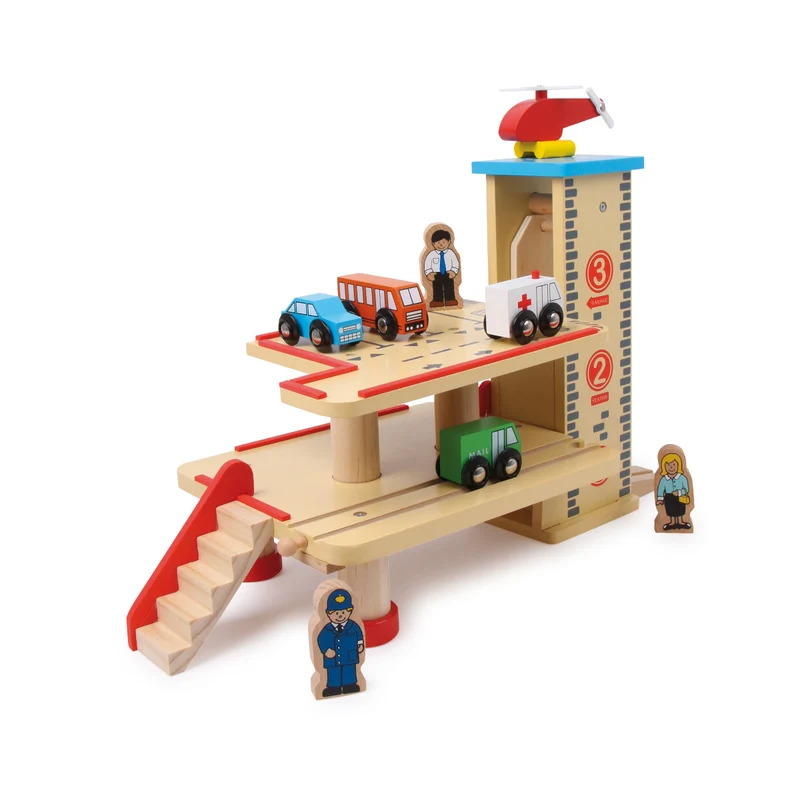 Bahnhof und Parkhaus mit Fahrzeugen aus Holz