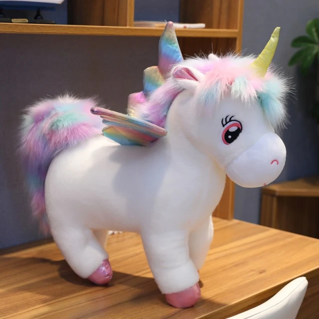 Niedliches Einhorn mit Flügeln Stofftier
