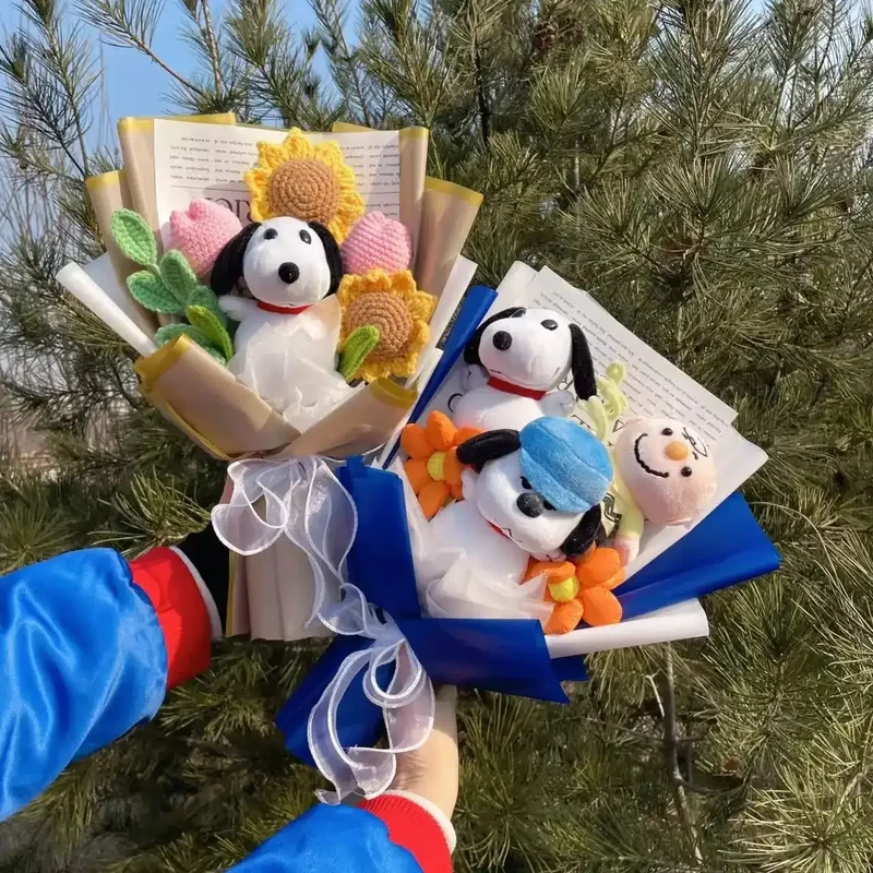 Plüschtier Snoopy – Kuscheltier - Stofftier mit Blumen