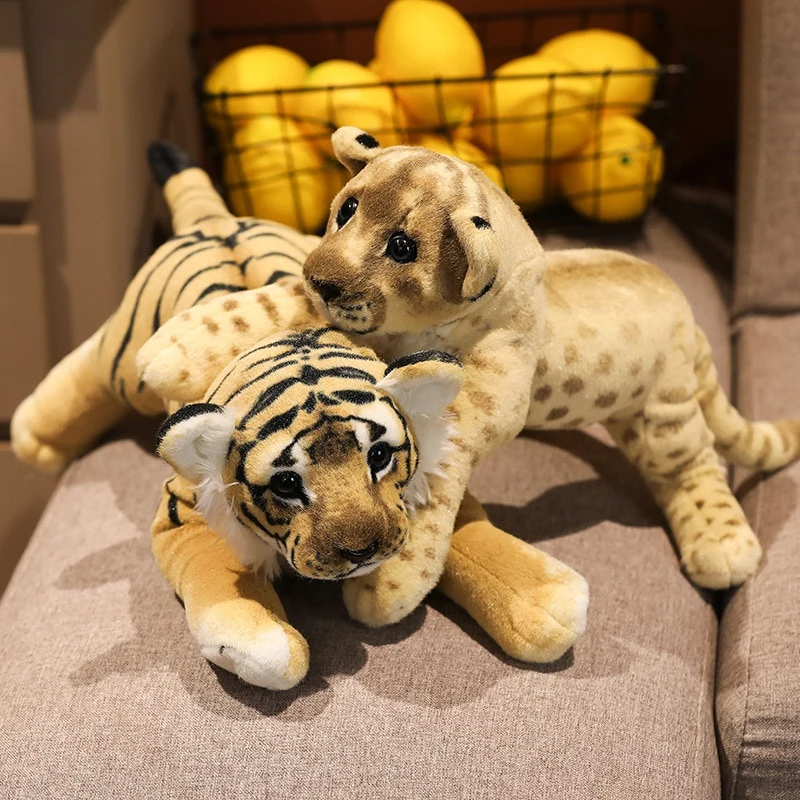 Niedliche Tiger, Leoparen oder Löwen Baby Plüschtiere
