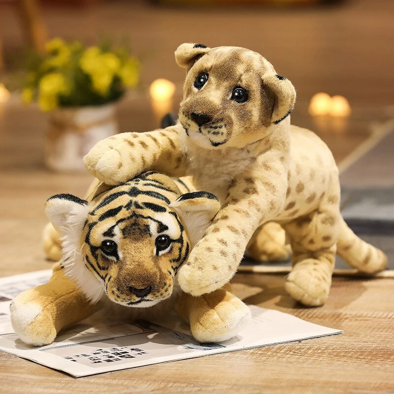 Niedliche Tiger, Leoparen oder Löwen Baby Plüschtiere