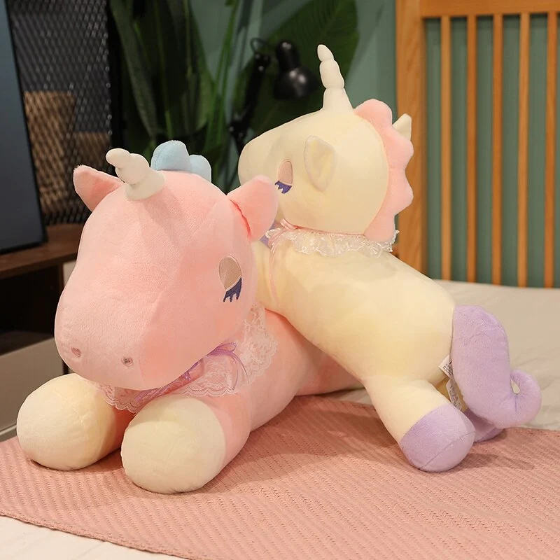 Verträumtes Einhorn Kuscheltier (35 bis 75cm)