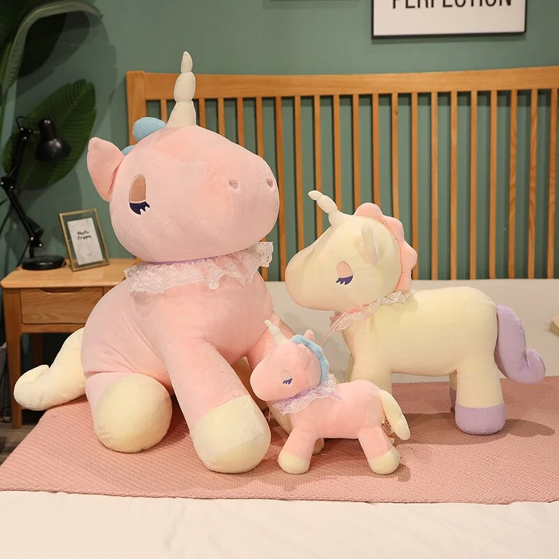 Verträumtes Einhorn Kuscheltier (35 bis 75cm)