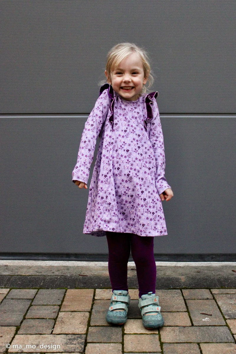 Baumwolljersey Winterbloom by Christiane Zielinski - 641 flieder