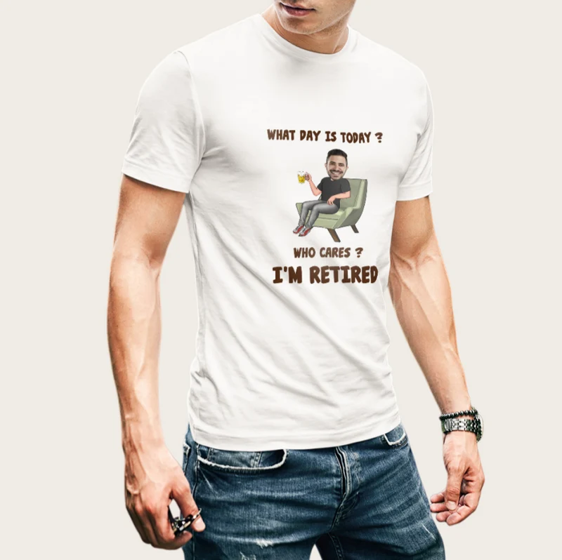 T-Shirt – “I’M RETIRED” Personalisiertes Geschenk zum Ruhestand und Abschied