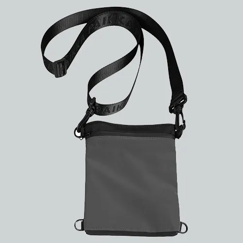 PAIKKA visibility Leckerli Beutel dark