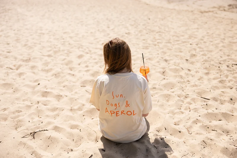 T-Shirt "Sun, Dogs & APEROL" Natural