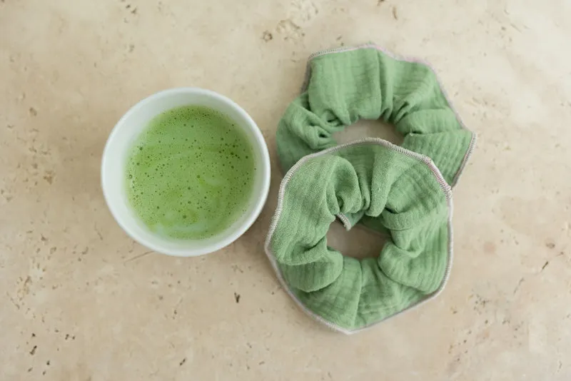 Musselin Scrunchie "Matcha" - handgefertigt
