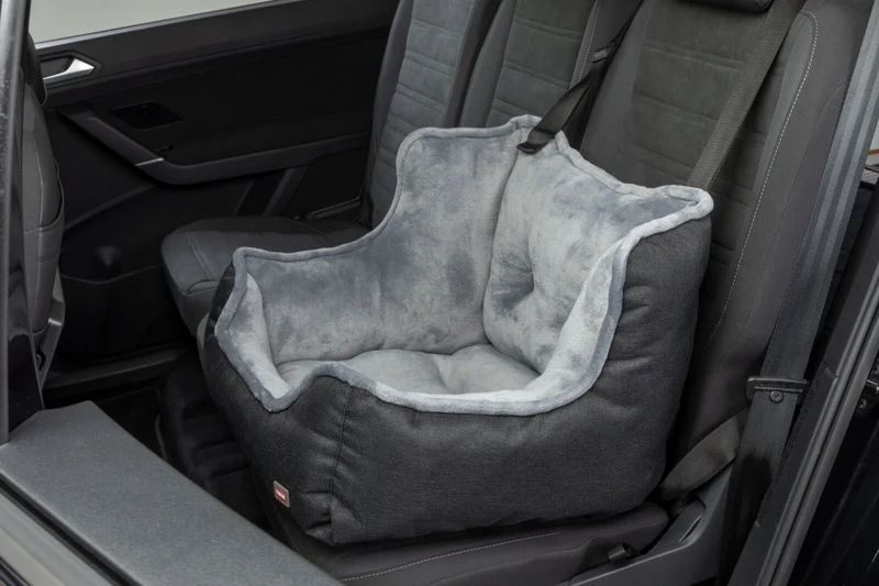 Weich gepolsteter Hundeautositz mit Vlies