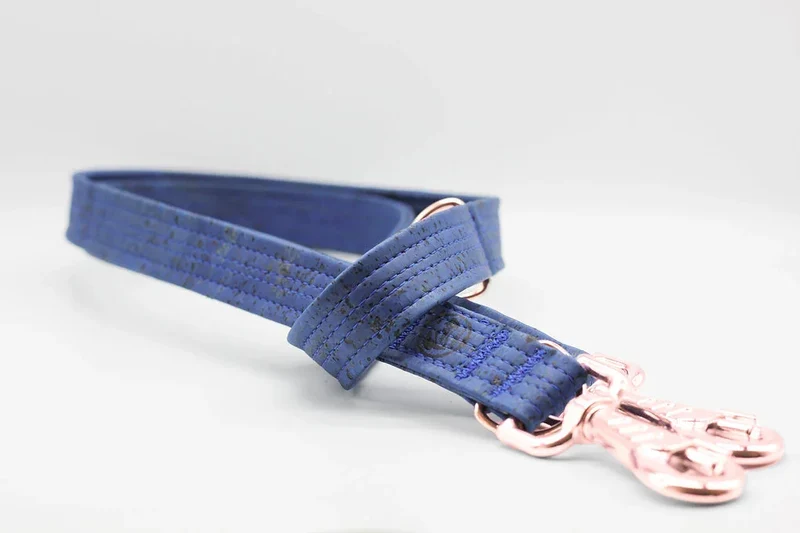 Korkleder Hundeleine | Robust & Vegan | Denim | Beschläge wählbar