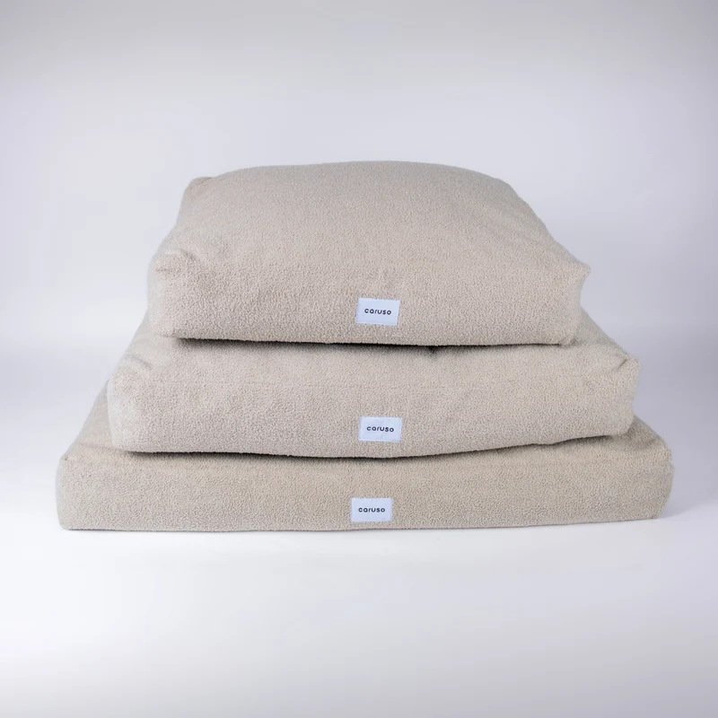Hundebett Teddy von Caruso - orthopädisch & recycelt - Oeko-Tex® Standard - 3 Farben & Größen