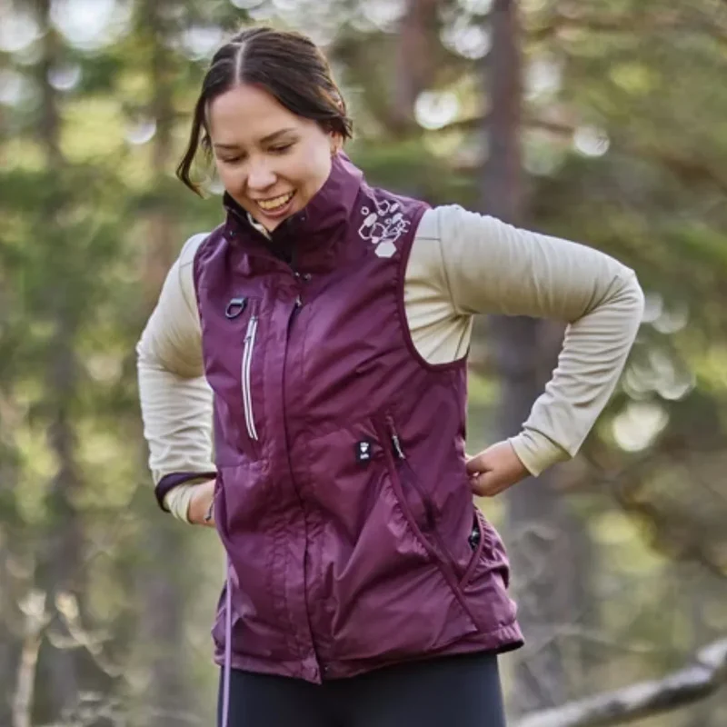 Hurtta Trainingsweste Training vest ECO | Recyceltes Material | Wassersäule über 10000 mm | Eggplant