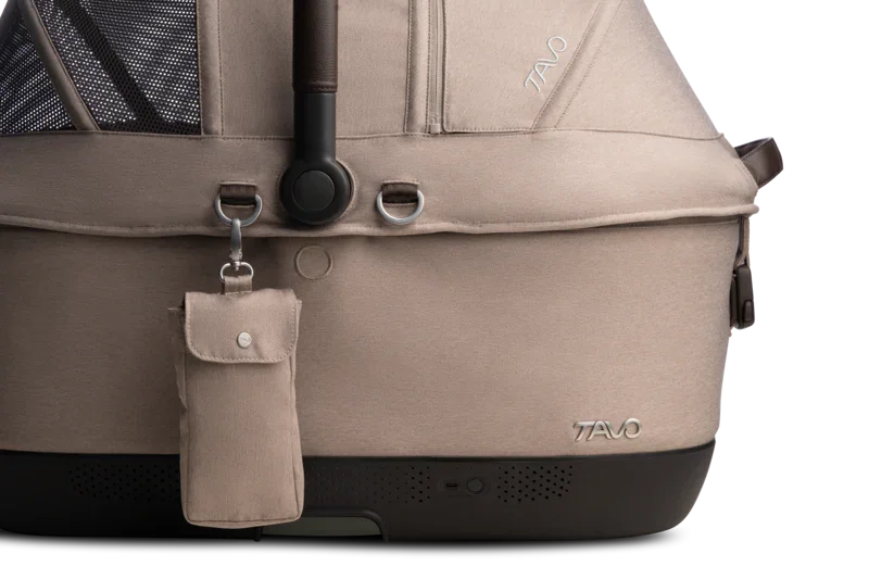 Isofix Autositz & Transportbox Maeve™ iso6x Wind Tavo | Integriertes Belüftungssystem | für Hunde bis 18 kg | GREENGUARD-Gold-Zertifizierung | Fawn