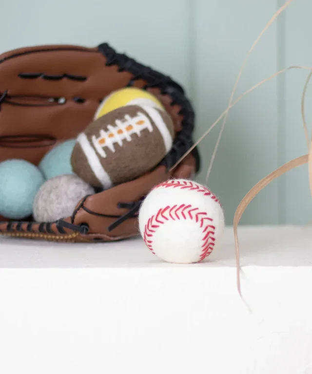 Baseball für Hunde | Hundespielzeug | 100% schadstoffgeprüft & Schafwolle | Zahnpflegend & schwimmfähig