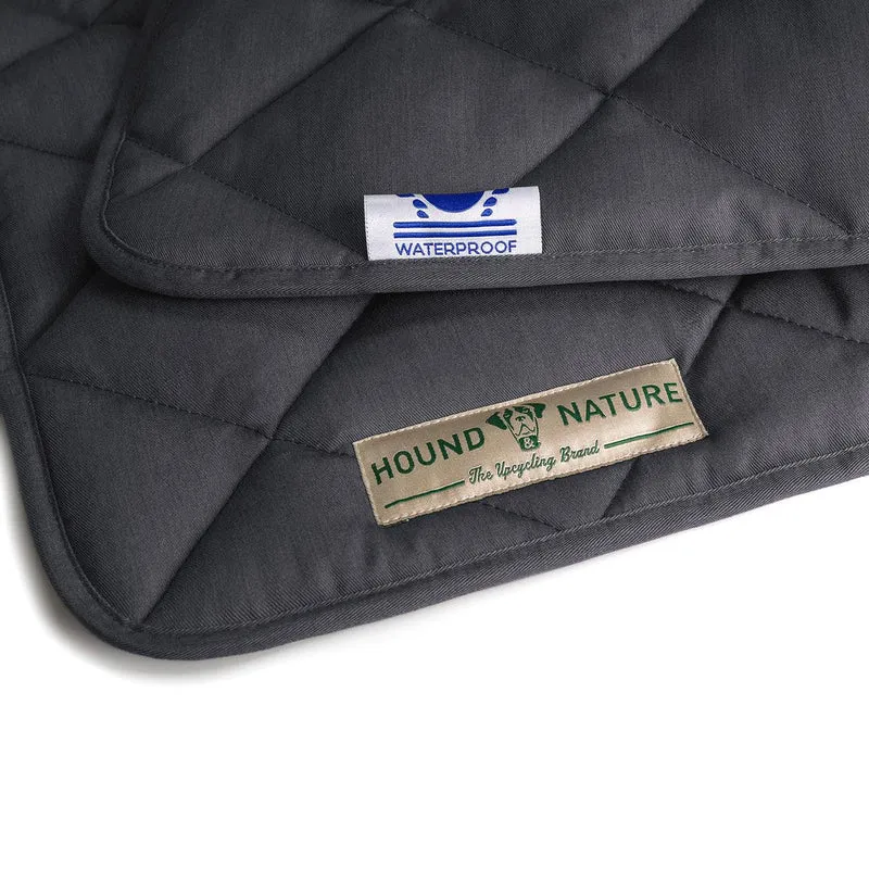 Öko Hundedecke Davos HOUND&NATURE | Wasserfest & recycelte Materialien | Oeko-Tex® Standard 100 | Grau