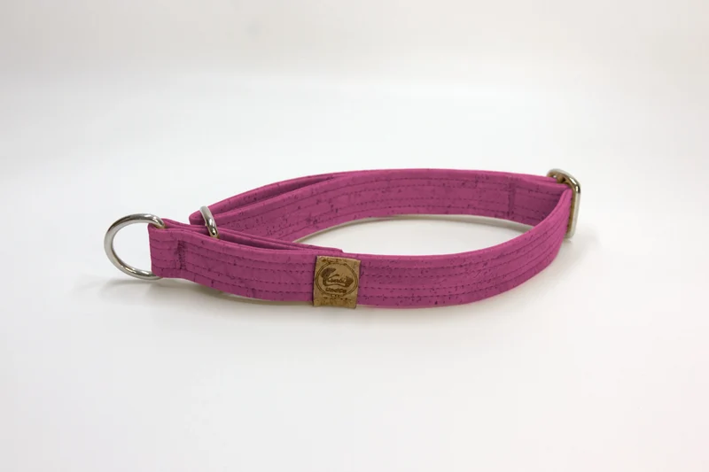Zugstopp Halsband | Korkleder | Umweltfreundlich | Robust & Vegan | Pink | Beschläge wählbar