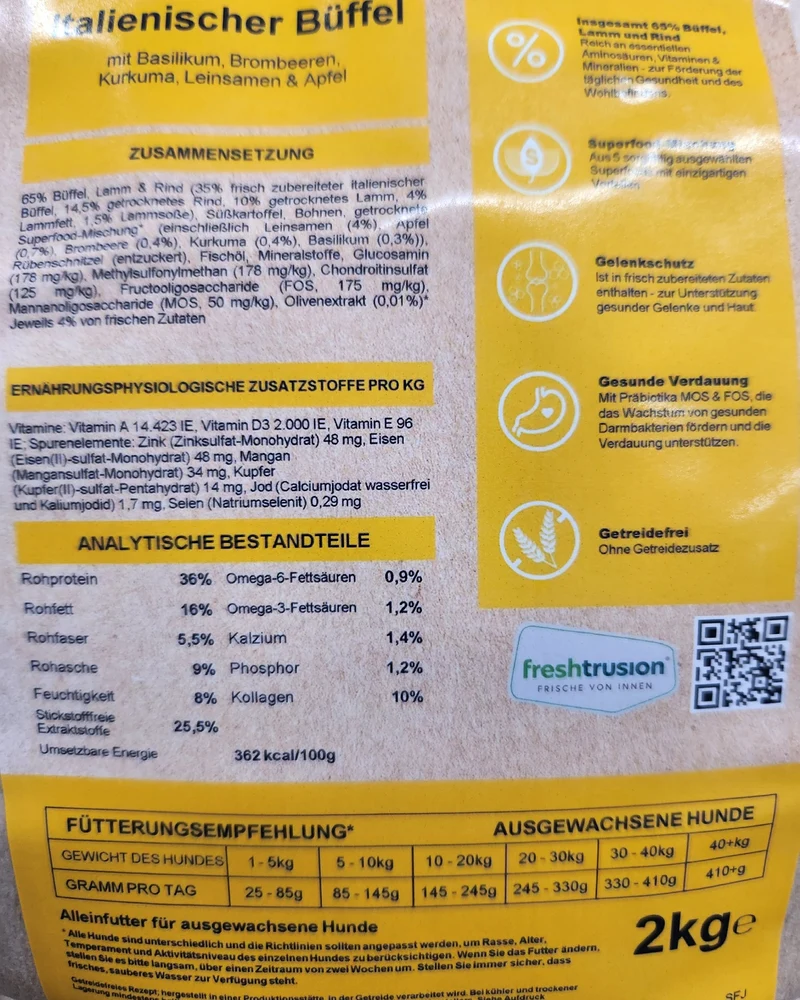 Cattobello Superfoods Italienischer Büffel mit Basilikum, Brombeeren, Kurkuma, Leinsamen und Apfel Adult