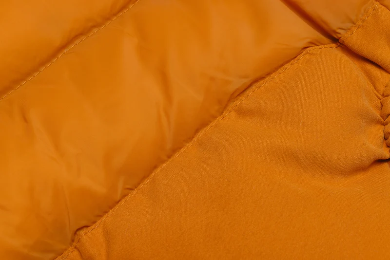 Beeztees Wisti Hundemantel für Dackel mit Plüschfutter