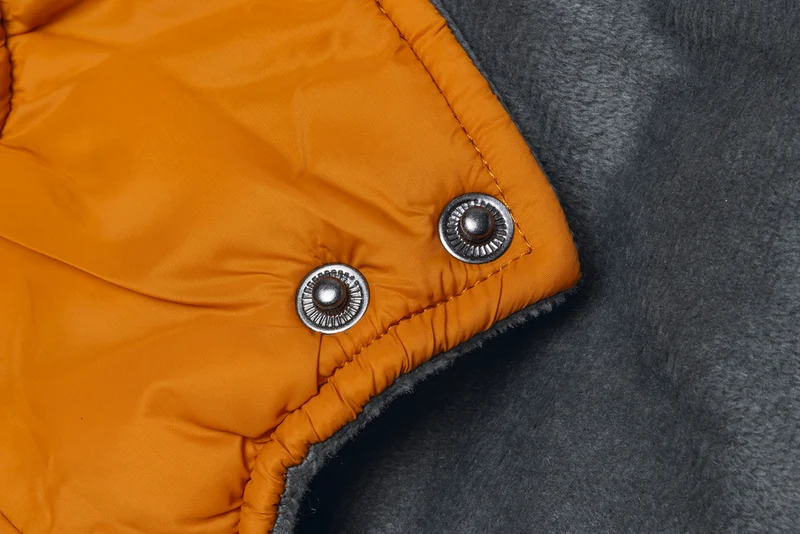 Beeztees Wisti Hundemantel für Dackel mit Plüschfutter