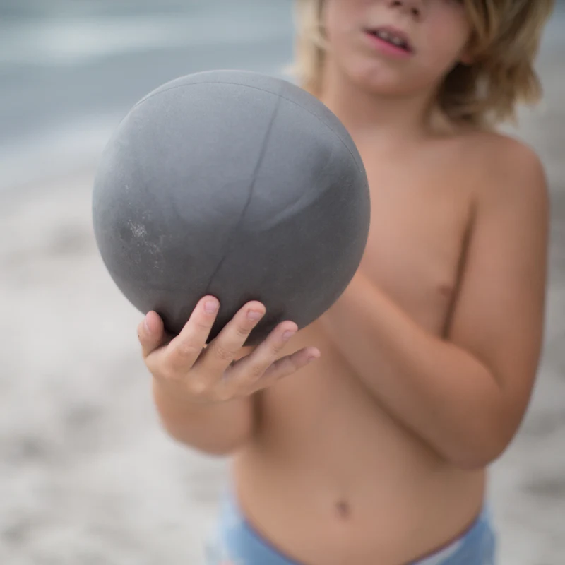 Ball – Dunkelgrau