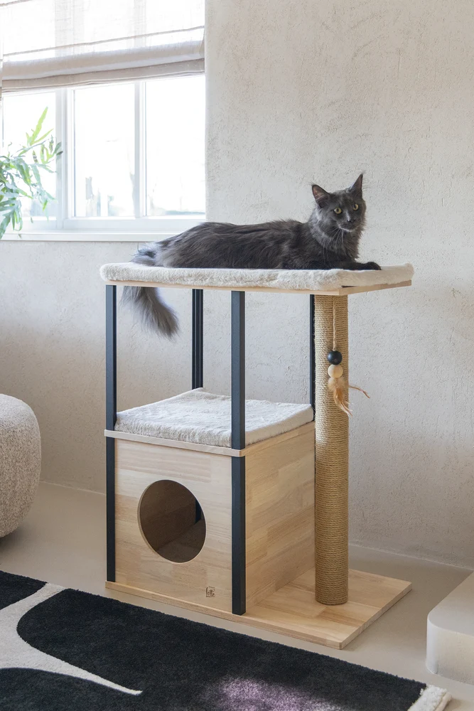 Designed By Lotte Kratzbaum Nala – Holz & Aluminium 65 × 40 × 82 cm braun