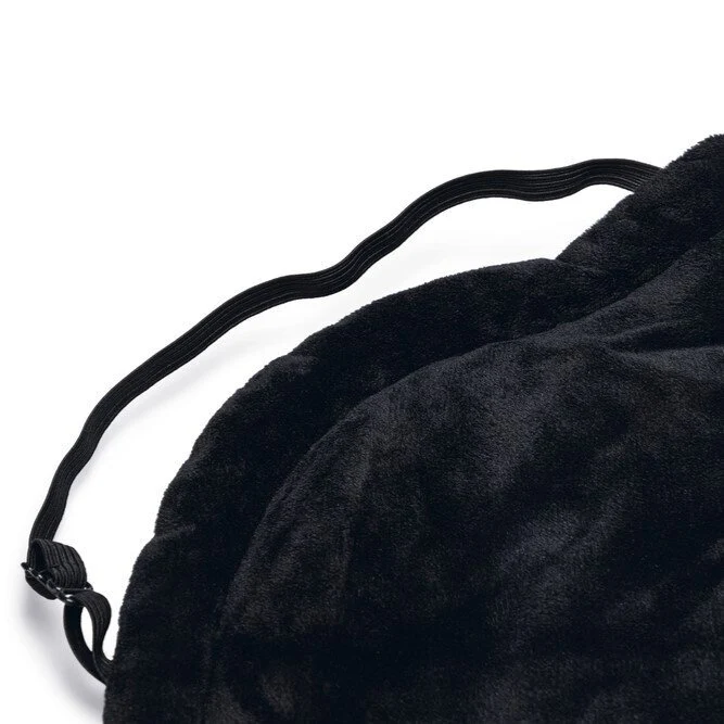 Designed by Lotte Hundemantel Zhanti – Warm, wasserfest & stylisch