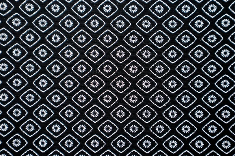 Viskosestoff Floral Diamonds