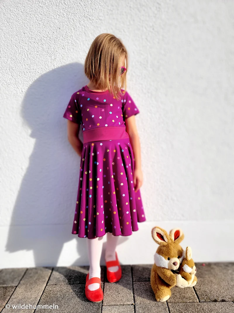 Baumwolljersey Flowerpop Dots by Hip Som Hap