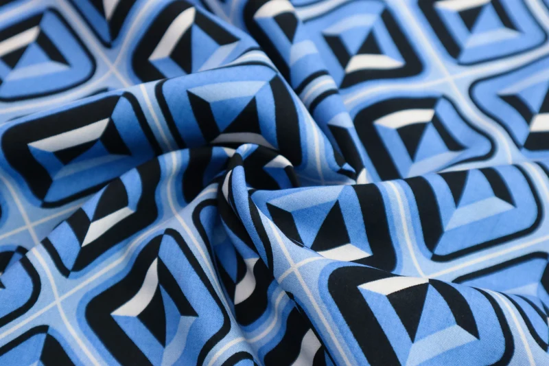 Viskose Webware Shiny Squares