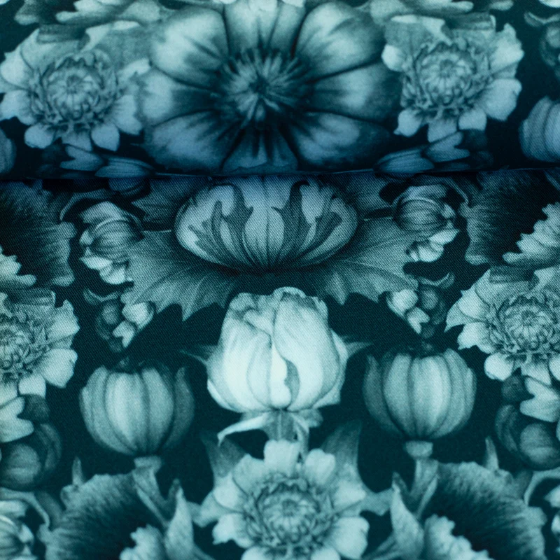 Viskosewebware Victorian Damask Tint by Bienvenido Colorido - 597 dunkelblau