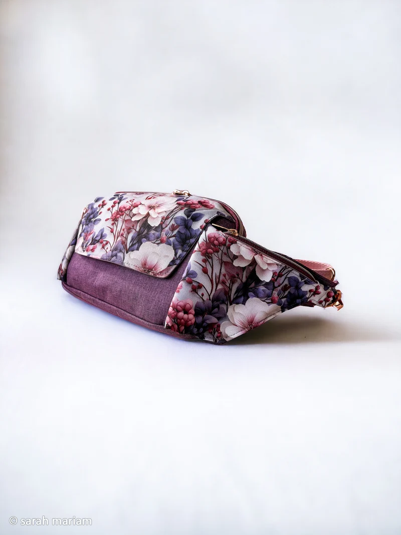 Oxfordgewebe Flowing Bloom Odessa Flower by Sarah Mariam