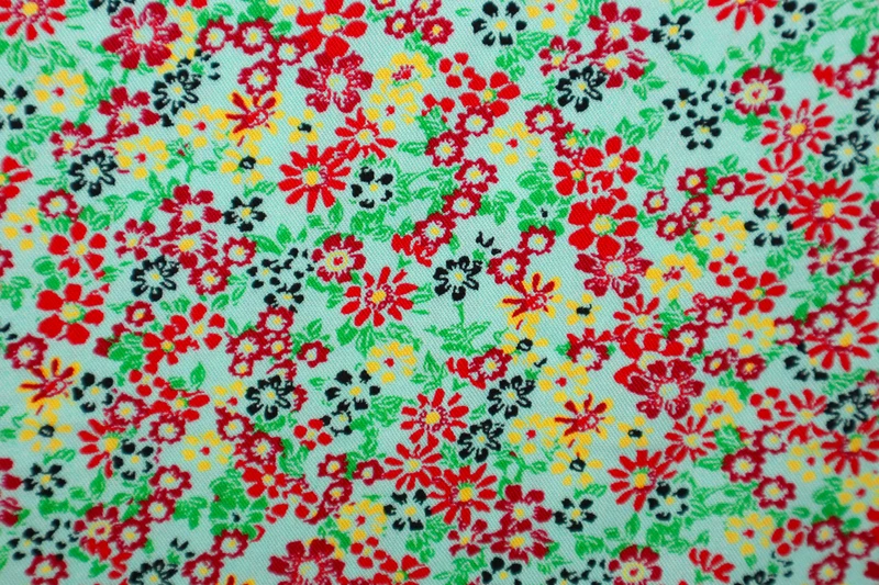 Viskose Stretch Cute Springflowers
